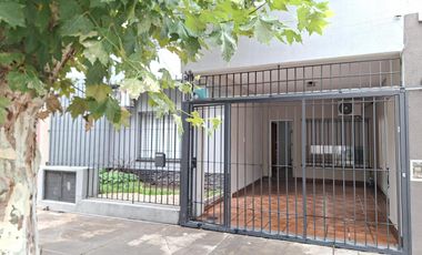 ALQUILER DE CASA PH 3 AMBIENTES EN RAMOS MEJIA SUR