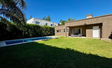 Casa en Altos de Hudson II