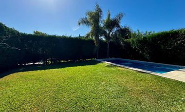 Casa en Altos de Hudson II