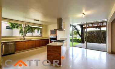 RENTA CASA  EN JARDINES DEL PEDREGAL
