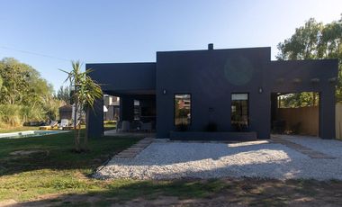 Casa nueva en barrio privado de Lobos