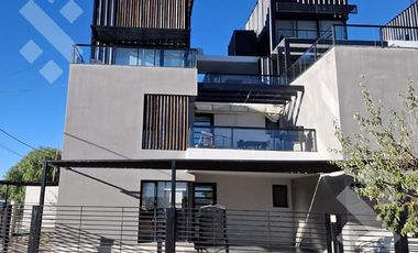 VENTA DE DPTO CON BALCÓN Y MONOAMBIENTE