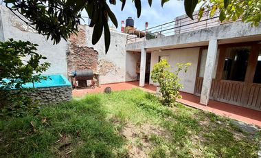Casa en venta de 3 ambientes apto credito