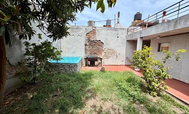 Casa en venta de 3 ambientes apto credito
