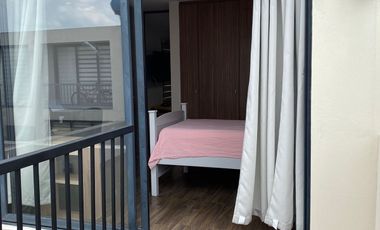 CASA EN RENTA  AMUEBLADA 3 REC Y 3 ESTACIONAMIENTO SEMITECHADO