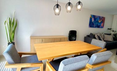 CASA EN RENTA  AMUEBLADA 3 REC Y 3 ESTACIONAMIENTO SEMITECHADO