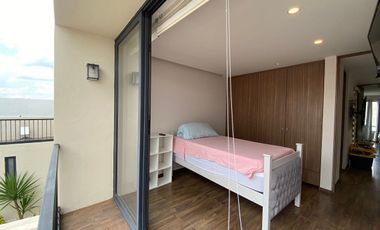 CASA EN RENTA  AMUEBLADA 3 REC Y 3 ESTACIONAMIENTO SEMITECHADO