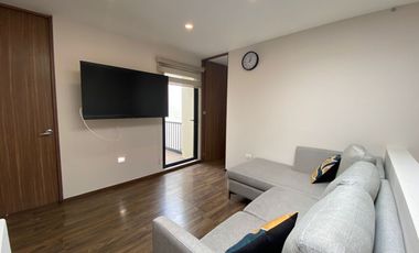 CASA EN RENTA  AMUEBLADA 3 REC Y 3 ESTACIONAMIENTO SEMITECHADO