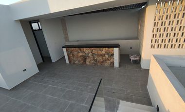 Departamento en renta amueblado en planta baja de una recámara Temozón Norte