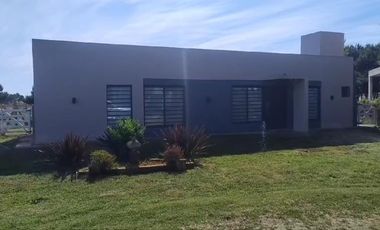 Casa en  Santa Teresita