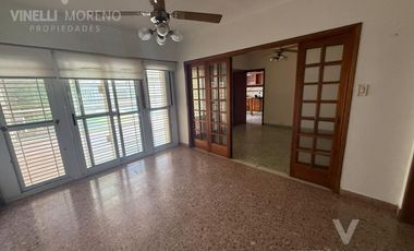 Casa excelente 4 dormitorios pileta Banfield