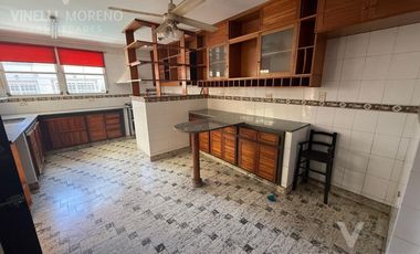 Casa excelente 4 dormitorios pileta Banfield