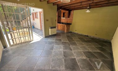 Casa excelente 4 dormitorios pileta Banfield
