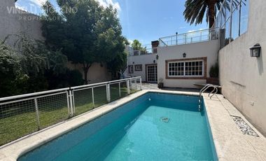 Casa excelente 4 dormitorios pileta Banfield