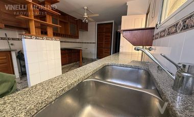 Casa excelente 4 dormitorios pileta Banfield