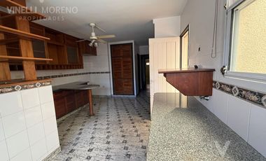 Casa excelente 4 dormitorios pileta Banfield