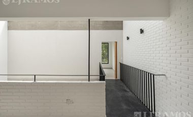 Casa triplex en venta en Béccar