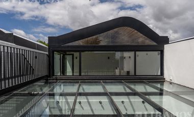 Casa triplex en venta en Béccar