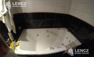 NUEVO PRECIO!!! EXCELENTE CHALET  5 AMB.C/COCHERA, PILETA Y JARDIN. QUILMES OESTE. nuevo precio!