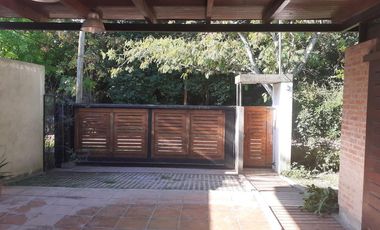 Casa en 131/417 y 418 Villa Elisa - Alberto Dacal Propiedades