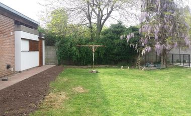 Casa en 131/417 y 418 Villa Elisa - Alberto Dacal Propiedades