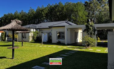 Complejo Turístico en Venta en Colón Entre Ríos Piscina