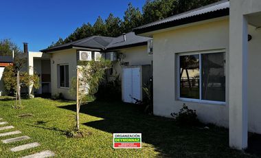 Complejo Turístico en Venta en Colón Entre Ríos Piscina