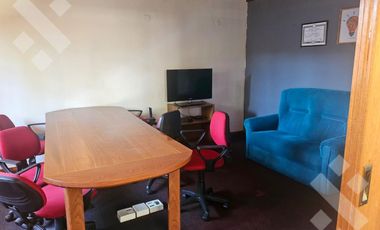 CASA/ OFICINAS EN VENTA