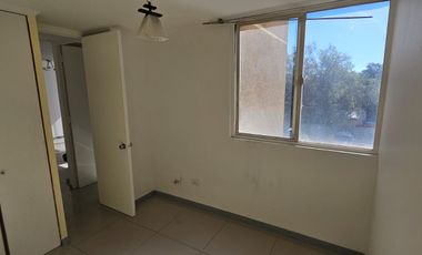 ARRIENDO DEPTO RECIEN PINTADO 2D1B1E METRO LA CISTERNA