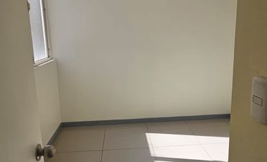 ARRIENDO DEPTO RECIEN PINTADO 2D1B1E METRO LA CISTERNA
