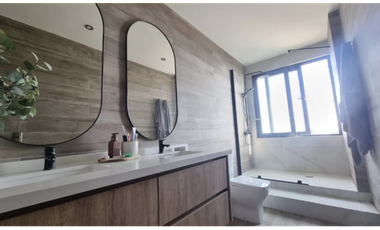 Hermosa casa en venta en Santa Adela