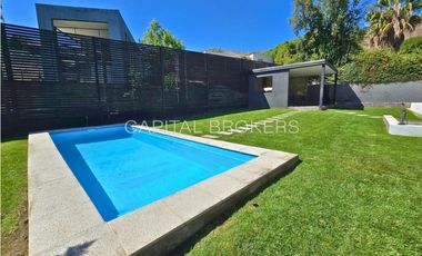 Casa la Reserva, 4 dorm + servicio (CA)