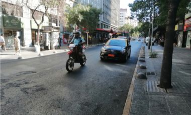 ARRIENDO Céntrica Oficina Estudio Metro Sta Lucia