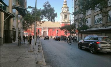 ARRIENDO Céntrica Oficina Estudio Metro Sta Lucia