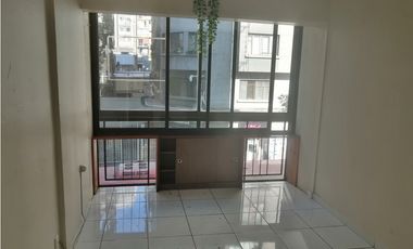 ARRIENDO Céntrica Oficina Estudio Metro Sta Lucia