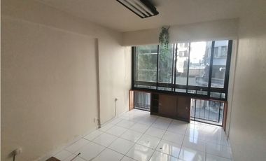 ARRIENDO Céntrica Oficina Estudio Metro Sta Lucia