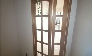 ARRIENDO Céntrica Oficina Estudio Metro Sta Lucia