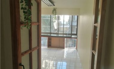 ARRIENDO Céntrica Oficina Estudio Metro Sta Lucia
