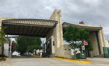 Funcional y Bonita Casa en Santa Fé