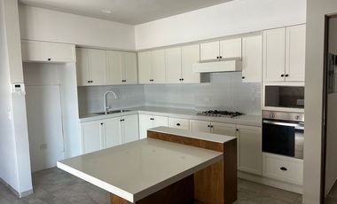 Funcional y Bonita Casa en Santa Fé