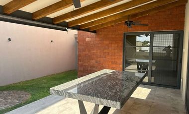 Funcional y Bonita Casa en Santa Fé