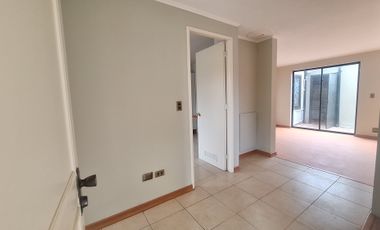 ARRIENDO CASA SECTOR PONIENTE  CON USO MIXTO