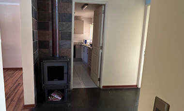 ACOGEDORA CASA EN QUILAMAPU, CHILLÁN
