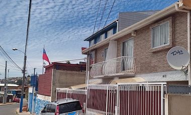 PROPIEDAD CON 2 CASAS EN VENTA FORESTAL SUR, VIÑA DEL MAR