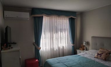 ACOGEDORA CASA FAMILIAR EN BARRIO TRANQUILO