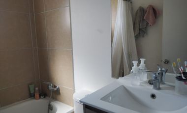 ACOGEDORA CASA FAMILIAR EN BARRIO TRANQUILO