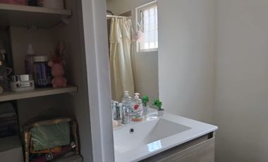 ACOGEDORA CASA FAMILIAR EN BARRIO TRANQUILO