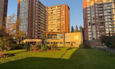 Arriendo departamento 2 Dormitorios en suite Estacionamiento  Frente Mall Trebol