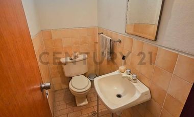 Departamento independiente primer piso Surco