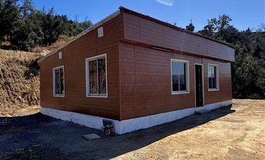 Casa en Arriendo en CASA NUEVA INMERSA EN LA NATURALEZA EN CURACAVI
